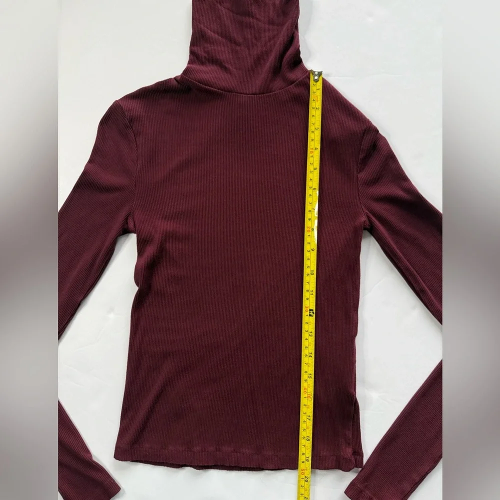 H&M Ribbed Turtleneck Shirt Fitted Viscose Long Sleeves Burgundy Size S